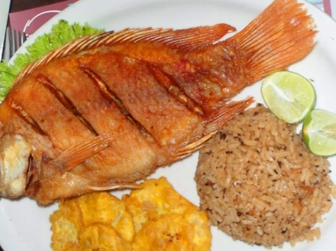 Restaurante De Río y Mar